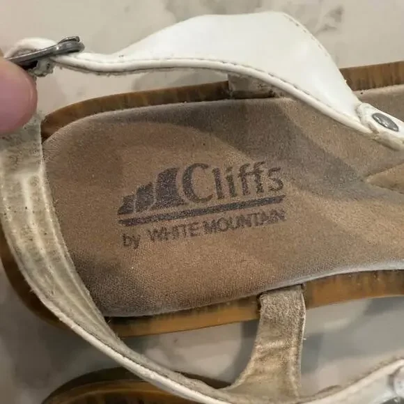 Cliffs By White Mountain Cushioned Slingback Thong Sandal Women’s Size 8M White - Picture 7 of 9